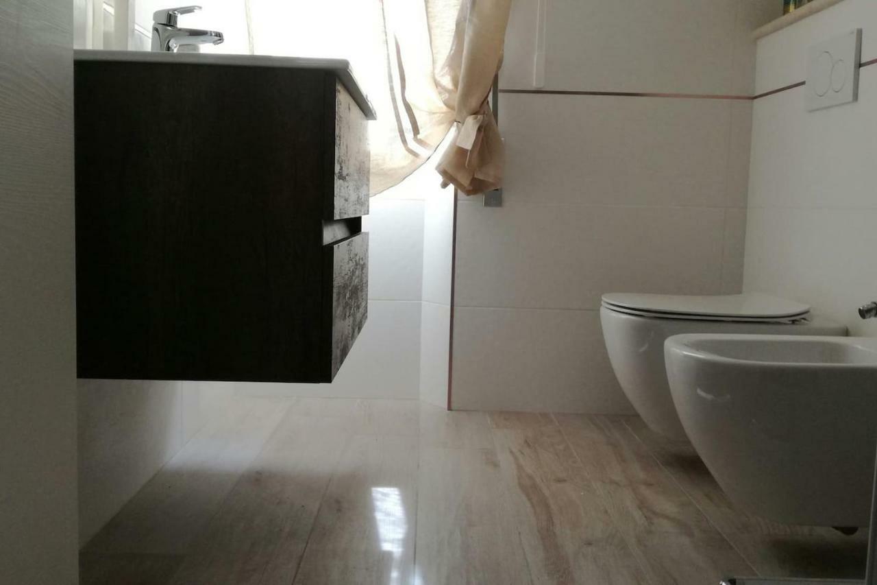 サン・ベネデット・デル・トロントCasa Chiaraアパートメント エクステリア 写真